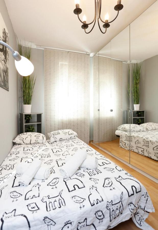 Gorgeous 2 Bedroom Duplex In City Center Bucareste Exterior foto