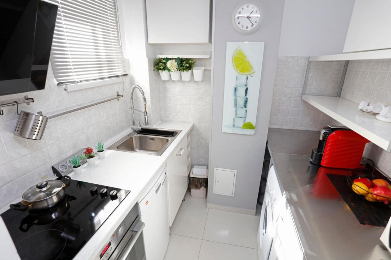Gorgeous 2 Bedroom Duplex In City Center Bucareste Exterior foto