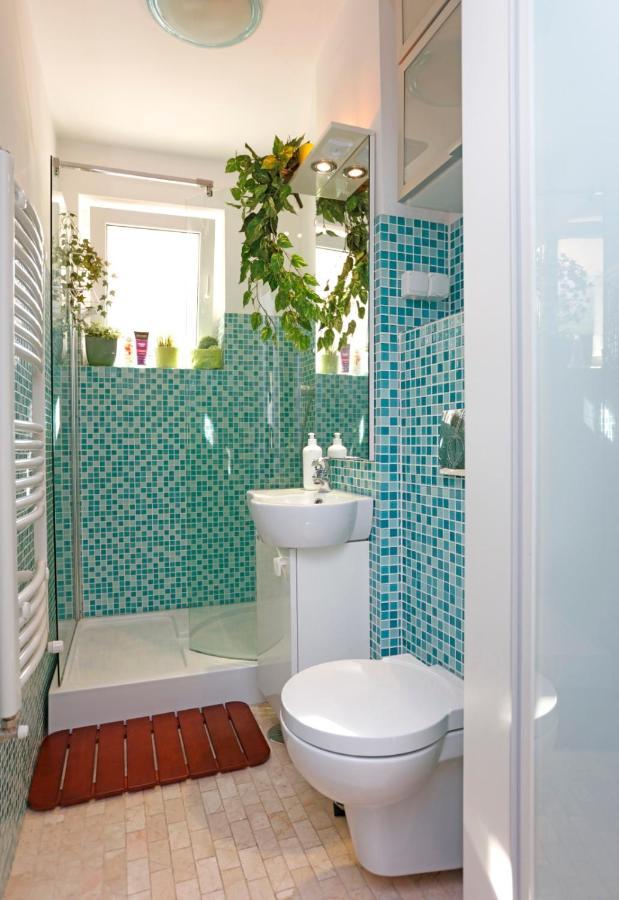 Gorgeous 2 Bedroom Duplex In City Center Bucareste Exterior foto