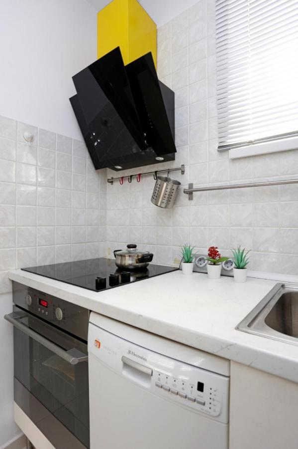Gorgeous 2 Bedroom Duplex In City Center Bucareste Exterior foto