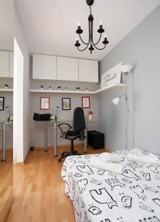 Gorgeous 2 Bedroom Duplex In City Center Bucareste Exterior foto